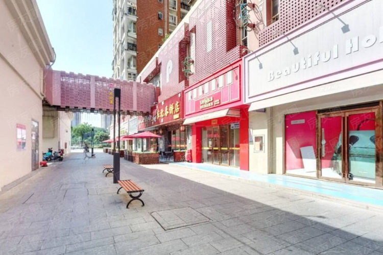 龍華上街45-75㎡商鋪90000元/平