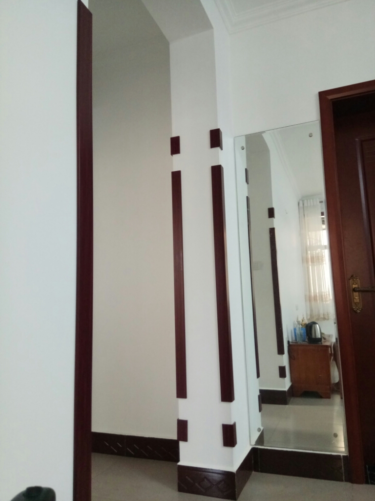 在裝修小產(chǎn)權(quán)房時必須找專業(yè)工人進行裝修