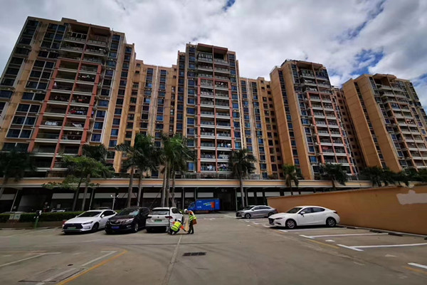 這個小區(qū)也是青島目前最大的小產權房小區(qū)