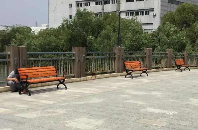 而且一般業主都會把車位拿出來單獨出售